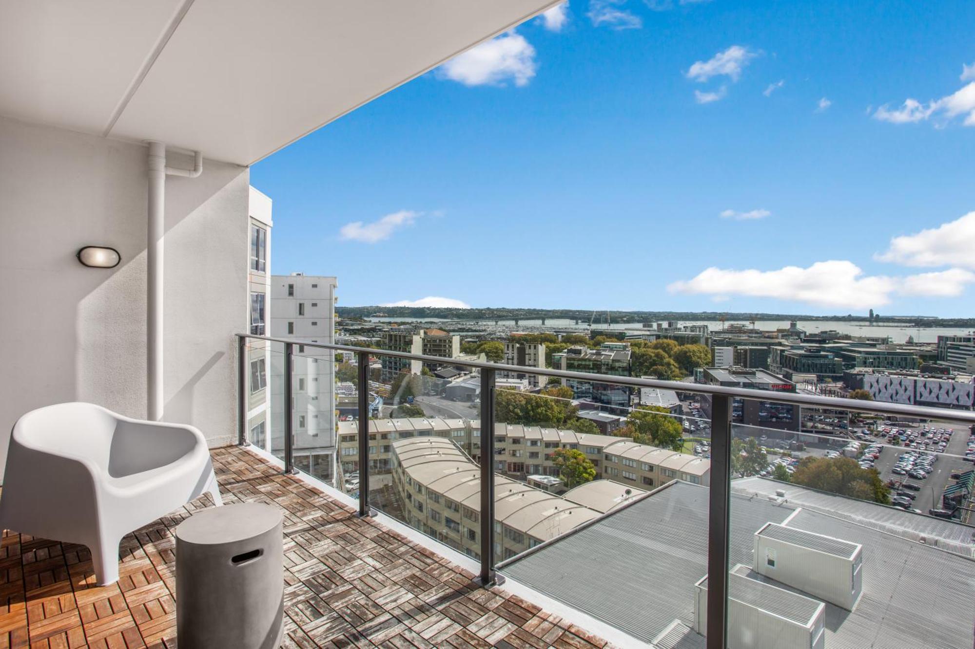 Skyline Serenade Apt With Skycity View And Parking Auckland Eksteriør bilde